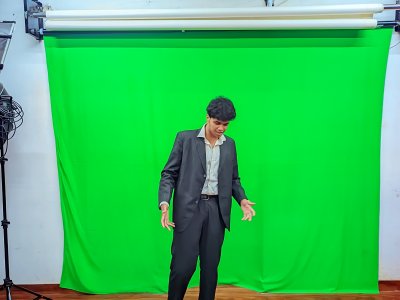 RIYAN_20260501_175406_🌈Extra Color by Riyan